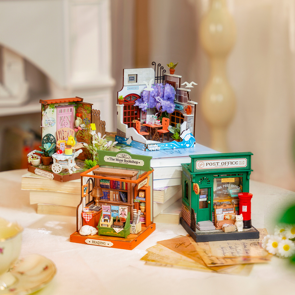 Rolife Little & Warm Space Series3 tabletop collection display scene