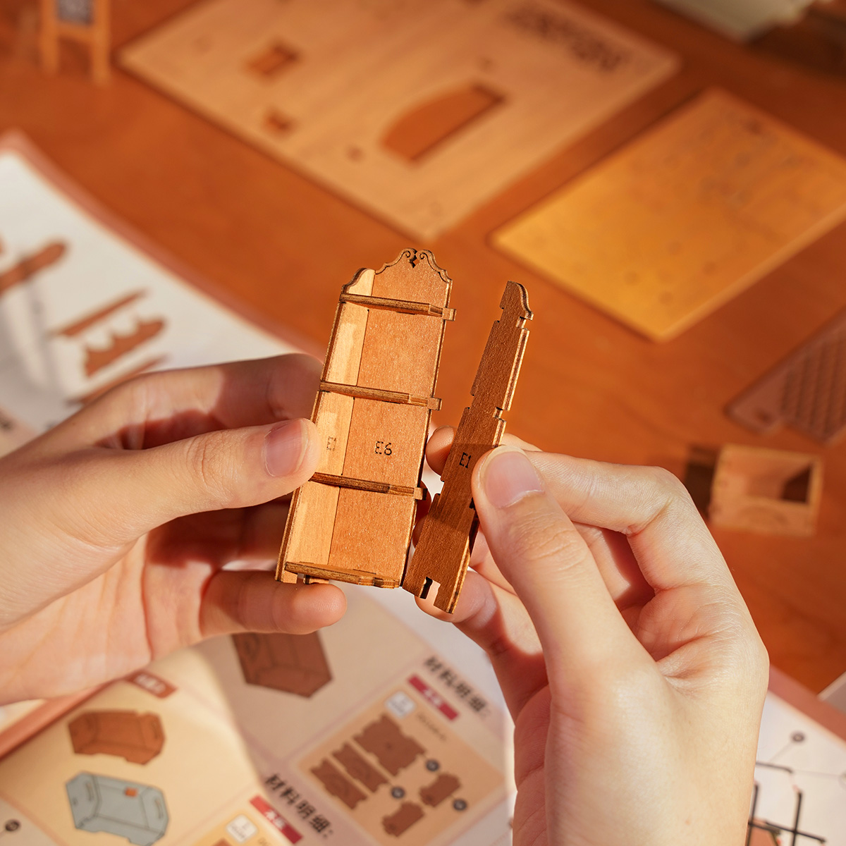 Rolife DIY Miniature House Kit - Corner Bookstore DG164 gallery image 4
