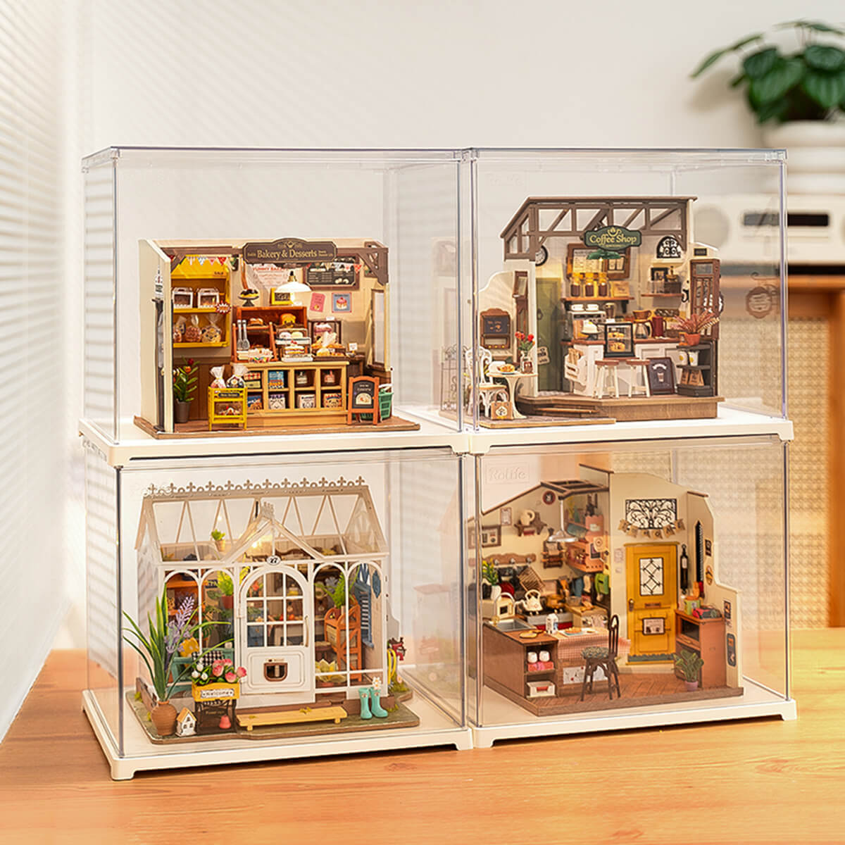 Rolife Miniature House Display Box DF03L gallery image 2