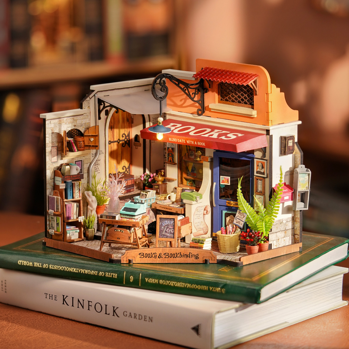 Rolife DIY Miniature House Kit - Corner Bookstore DG164 gallery image 6