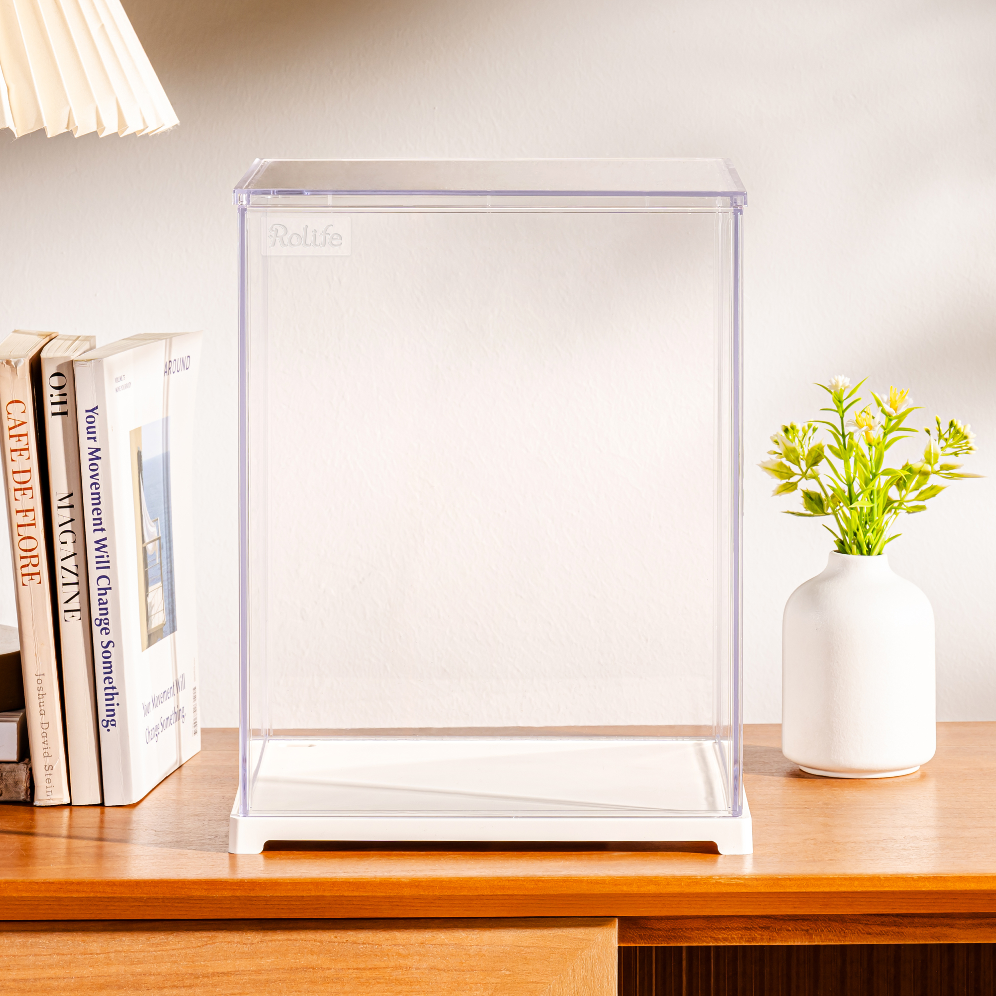 Rolife DF05L clear display case empty product scene on a tabletop