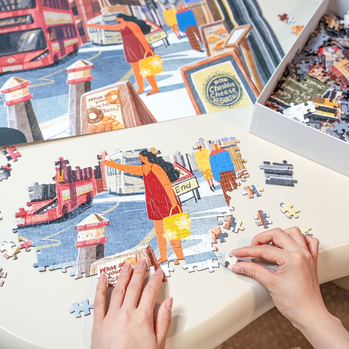 Rolife 1000 Piece Jigsaw Puzzle - Walk in London PT003 gallery image 2