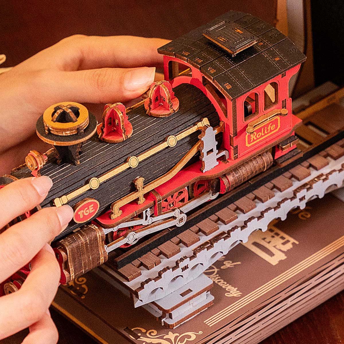 Rolife DIY Book Nook Kit - Century Train TGE01 gallery image 4