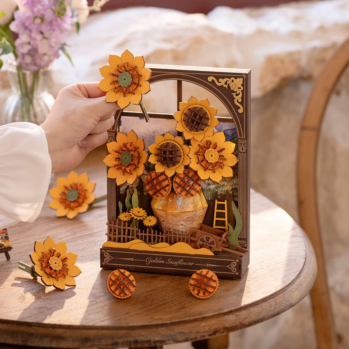 Rowood 3D Wooden Puzzle - Golden Sunflower TH002 detail view