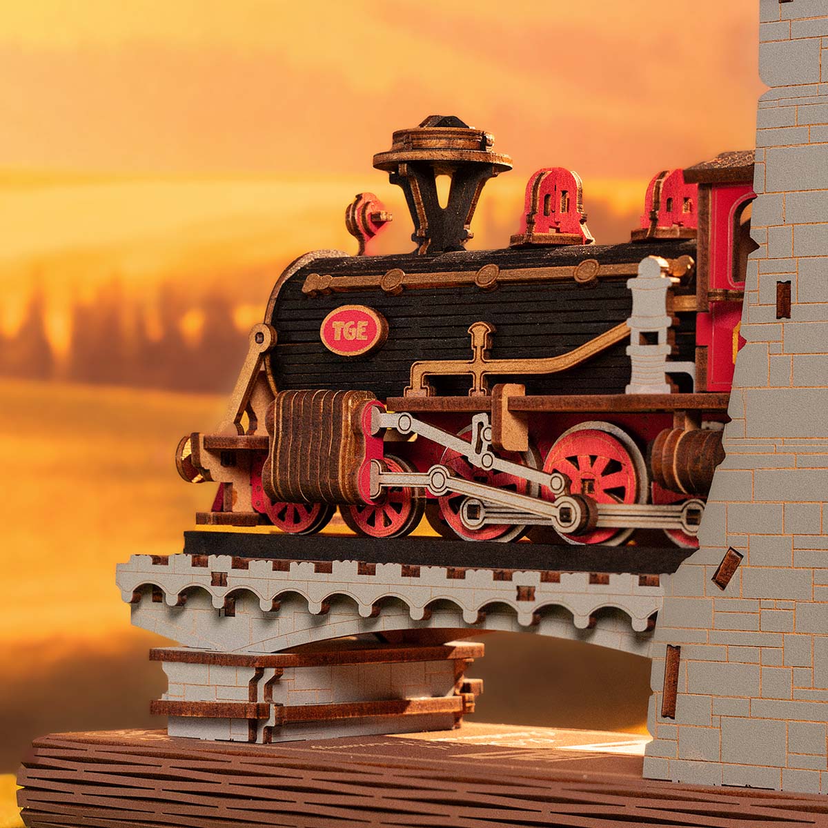 Rolife DIY Book Nook Kit - Century Train TGE01 gallery image 5