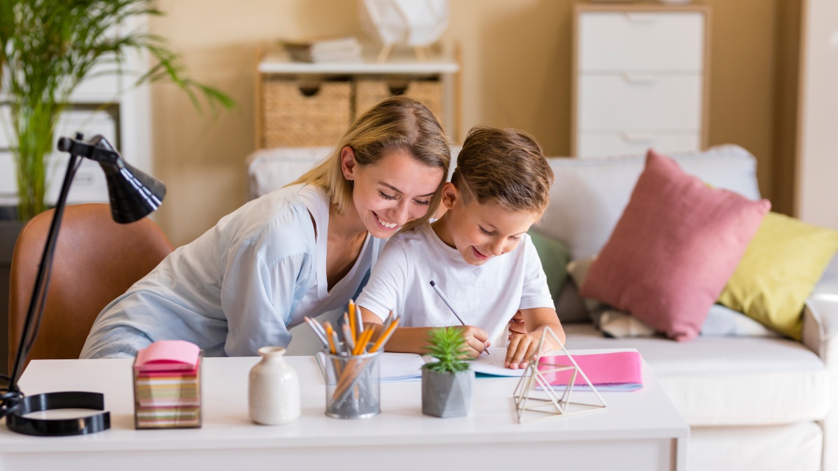 A Weekend Build Everyone Can Join Screen Free Family Time This Spring