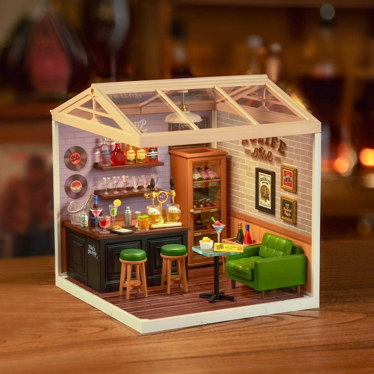 Rolife Leisurely Cheers Bar Super Creator Miniature House DW012 gallery image 1