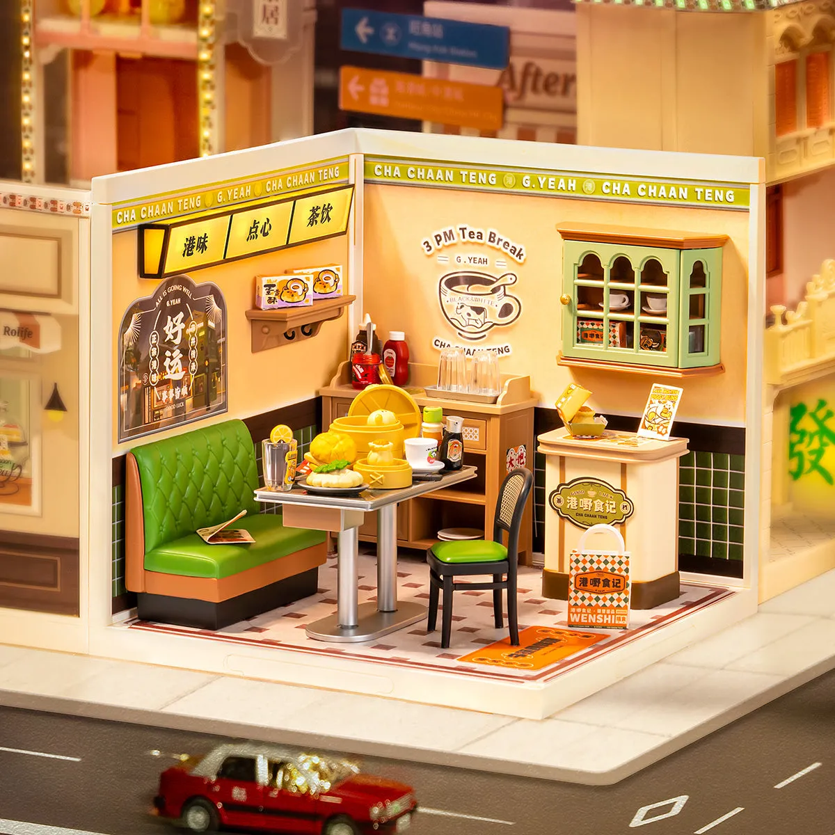 Hong Kong Bites Cafe DW021 miniature room in a warm street-style display scene
