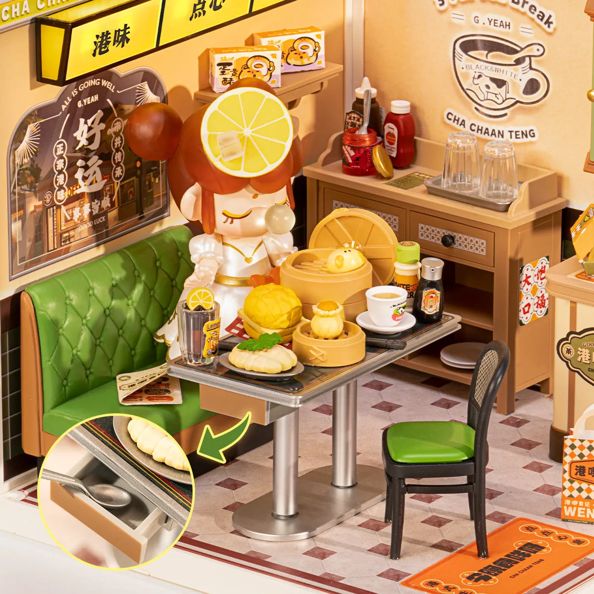 Hong Kong Bites Cafe DW021 close-up of the dining booth, lemon drink, and food details