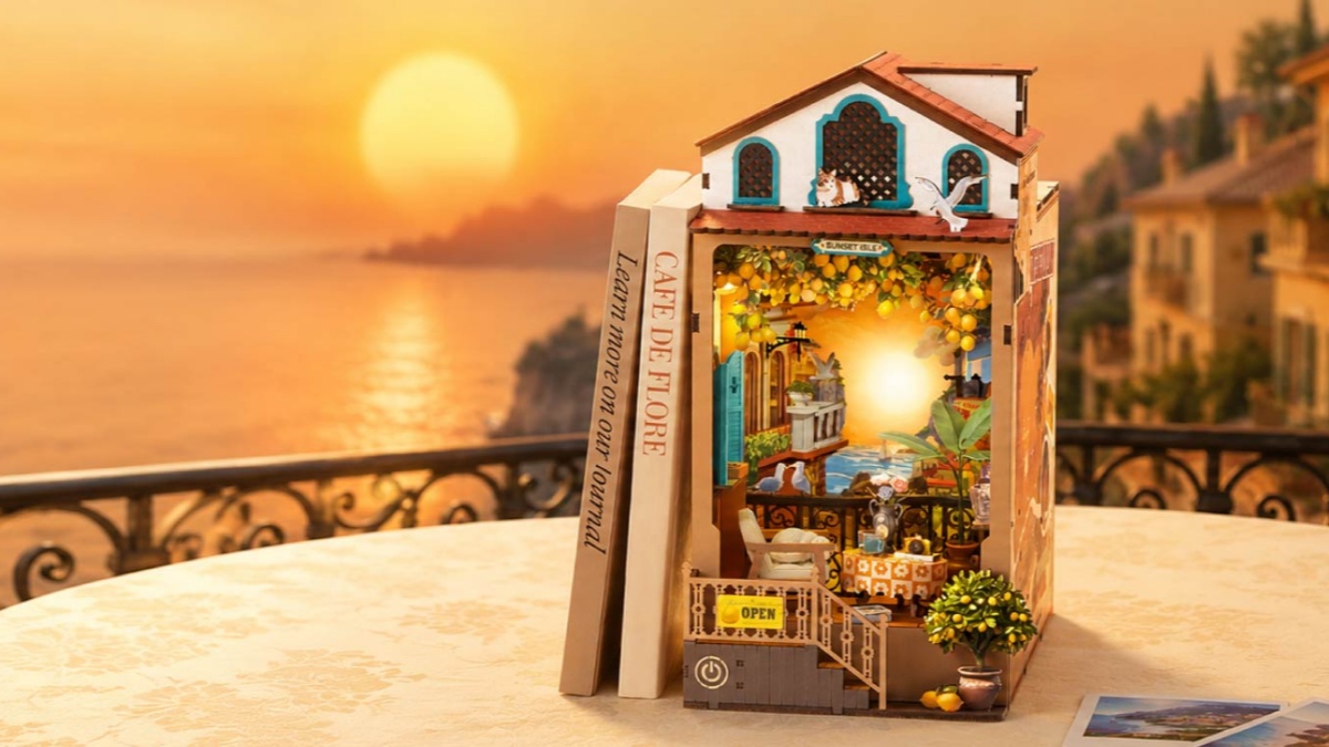 Sunset Isle A Beach Theme Book Nook for Your Bookshelf