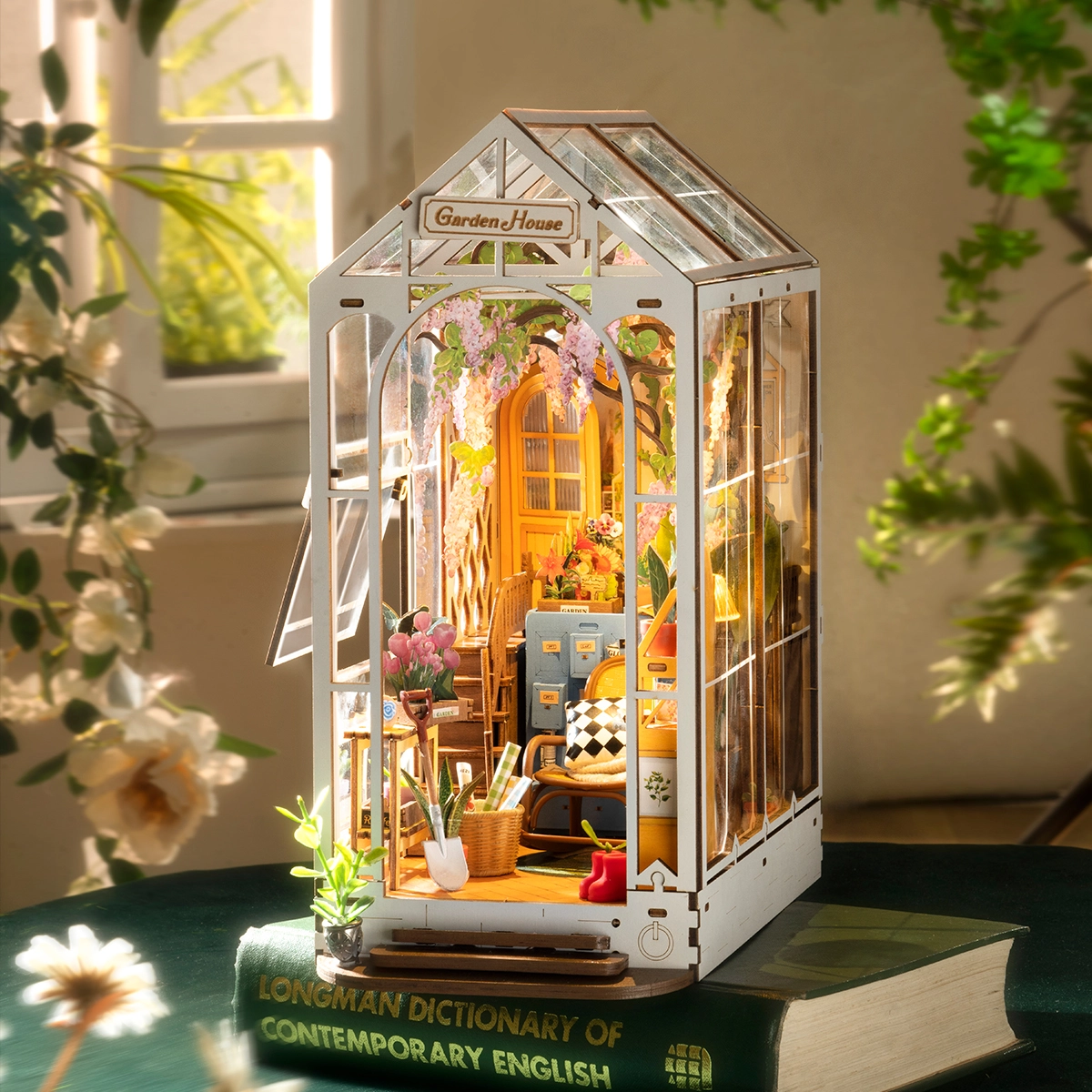 Influencer Reviews of The Rolife DIY Book Nook