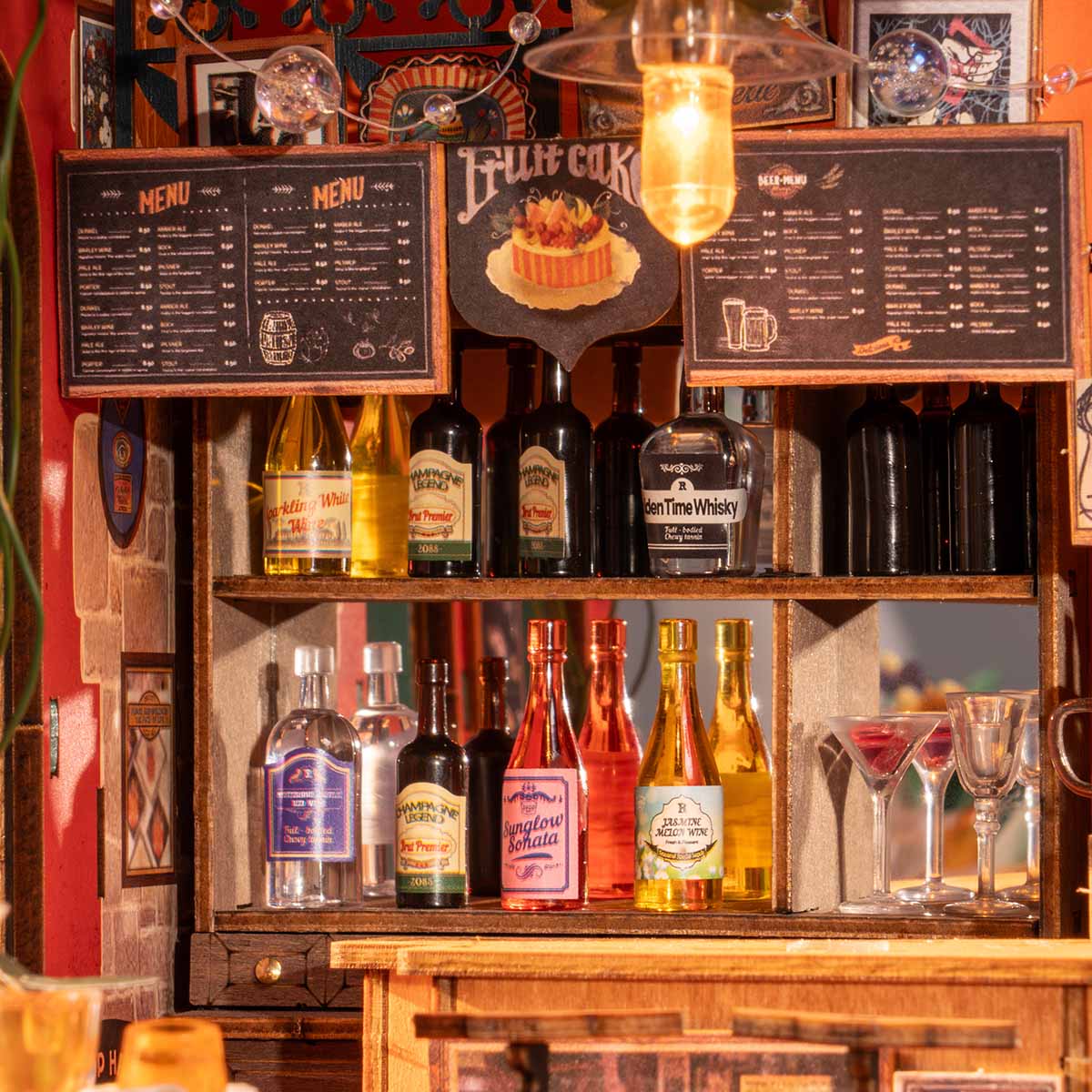 Rolife DIY Miniature House - Cheers Bar & Dining DG173 gallery image 4