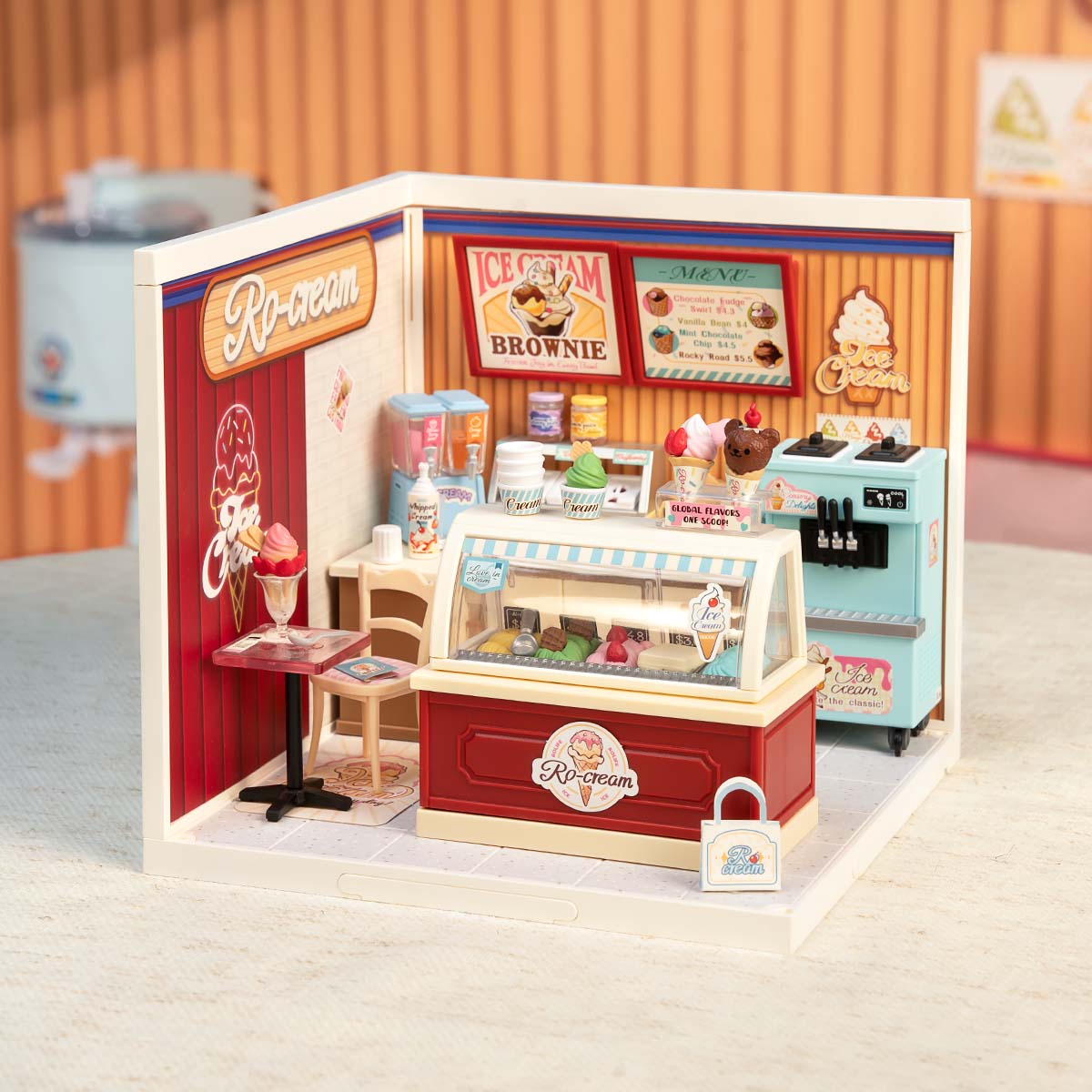 Rolife Super Creator Miniature House- Flavorful Ice Cream DW018B