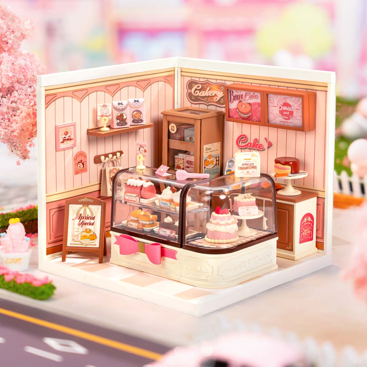 Rolife Tasty Cake Shop Super Creator Miniature House DW019B detail view