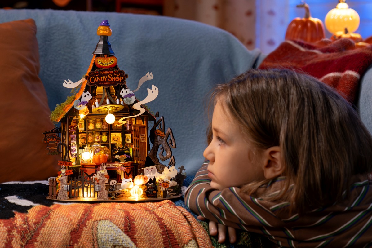 How to Choose a Halloween DIY Kit: A Beginner's Guide to Miniature Crafts