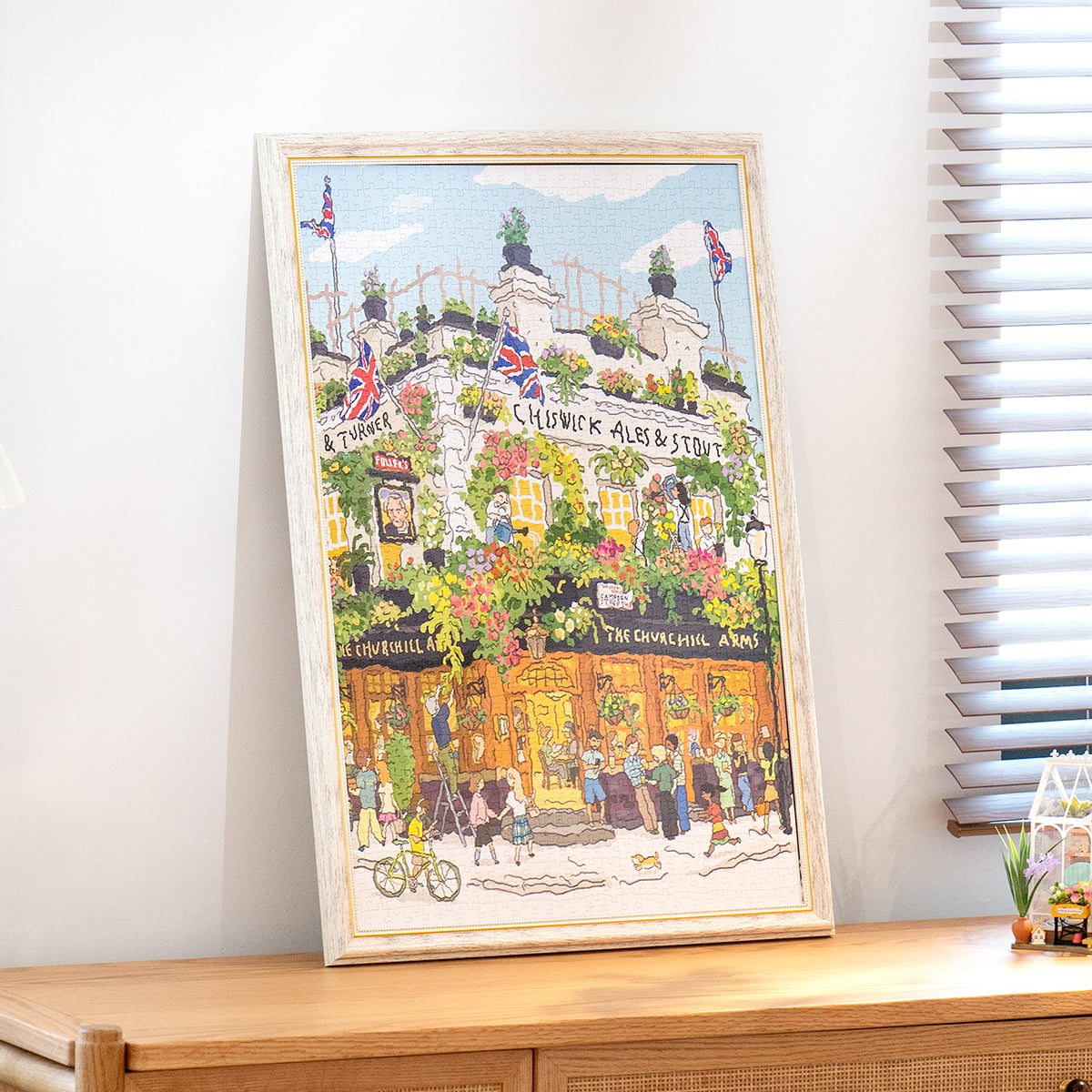 Rolife 1000 Piece Jigsaw Puzzle - Pub in London PT007 gallery image 1