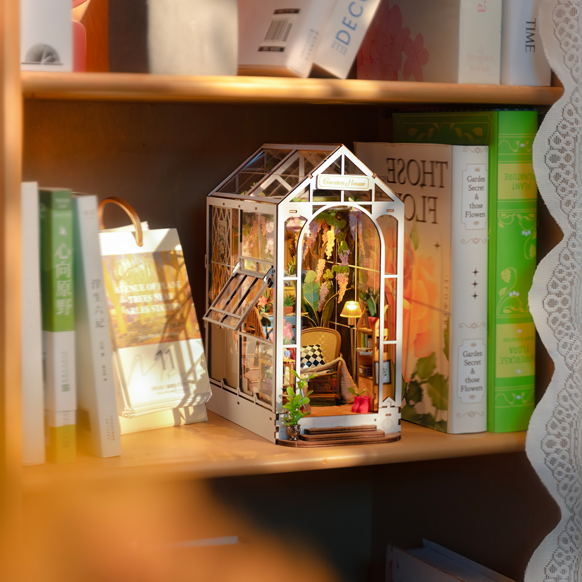 Rolife DIY Book Nook Kit - Holiday Garden House TGB06 shelf display scene