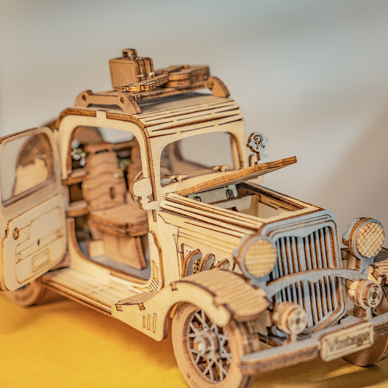 Rolife Vintage Car TG504 front view with both doors open