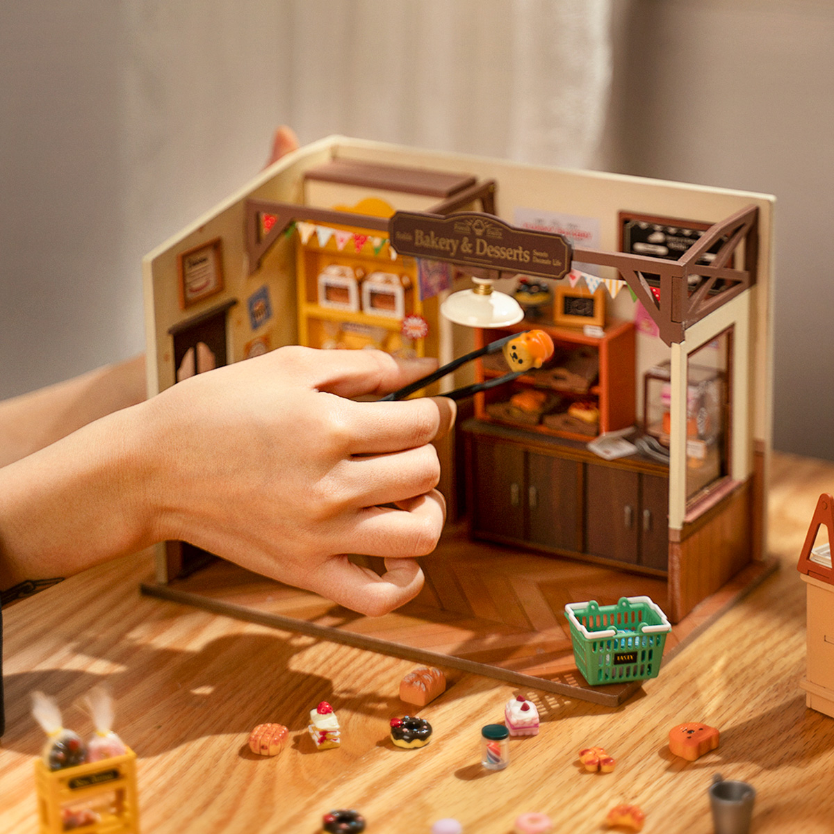 Rolife DIY Miniature House - Becka's Baking House DG161 hands-on assembly scene